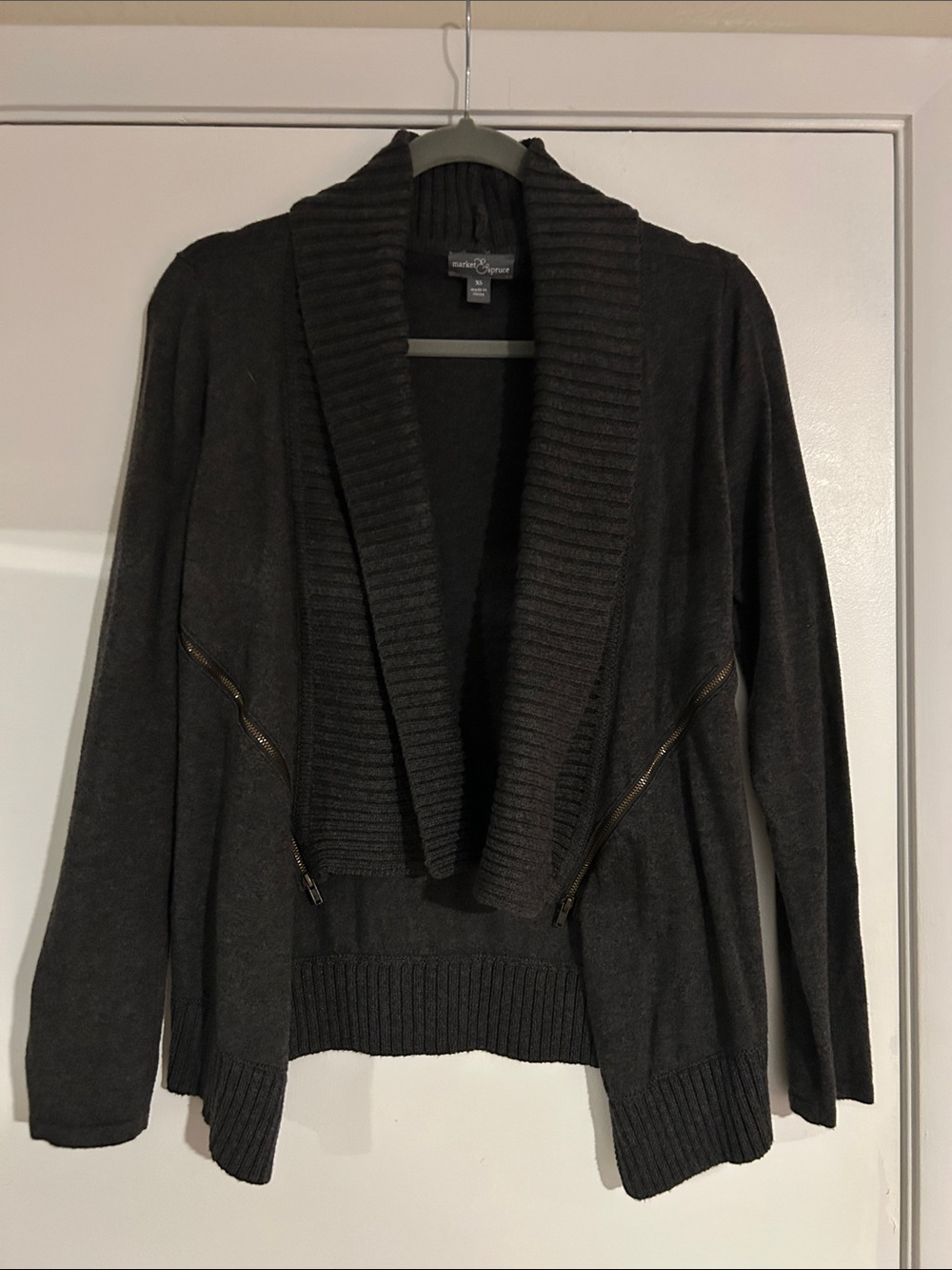 Market & Spruce Charcoal Open-Front Shawl Collar Cardigan with Gold Zippers